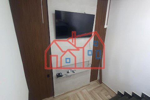 Foto 39 de SOBRADO À VENDA NO PARQUE RESIDENCIAL ORATÓRIO / SÃO LUCAS – PORTEIRA FECHADA, TERRAÇO COM JACUZZI E GARAGEM AMPLA