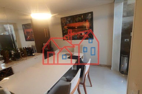 Foto 14 de SOBRADO À VENDA NO PARQUE RESIDENCIAL ORATÓRIO / SÃO LUCAS – PORTEIRA FECHADA, TERRAÇO COM JACUZZI E GARAGEM AMPLA