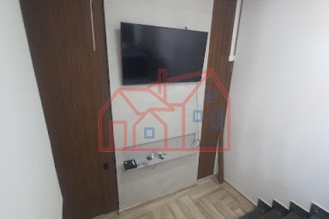 Foto 39 de SOBRADO À VENDA NO PARQUE RESIDENCIAL ORATÓRIO / SÃO LUCAS – PORTEIRA FECHADA, TERRAÇO COM JACUZZI E GARAGEM AMPLA