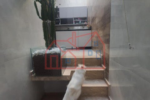 Foto 8 de SOBRADO À VENDA NO PARQUE RESIDENCIAL ORATÓRIO / SÃO LUCAS – PORTEIRA FECHADA, TERRAÇO COM JACUZZI E GARAGEM AMPLA
